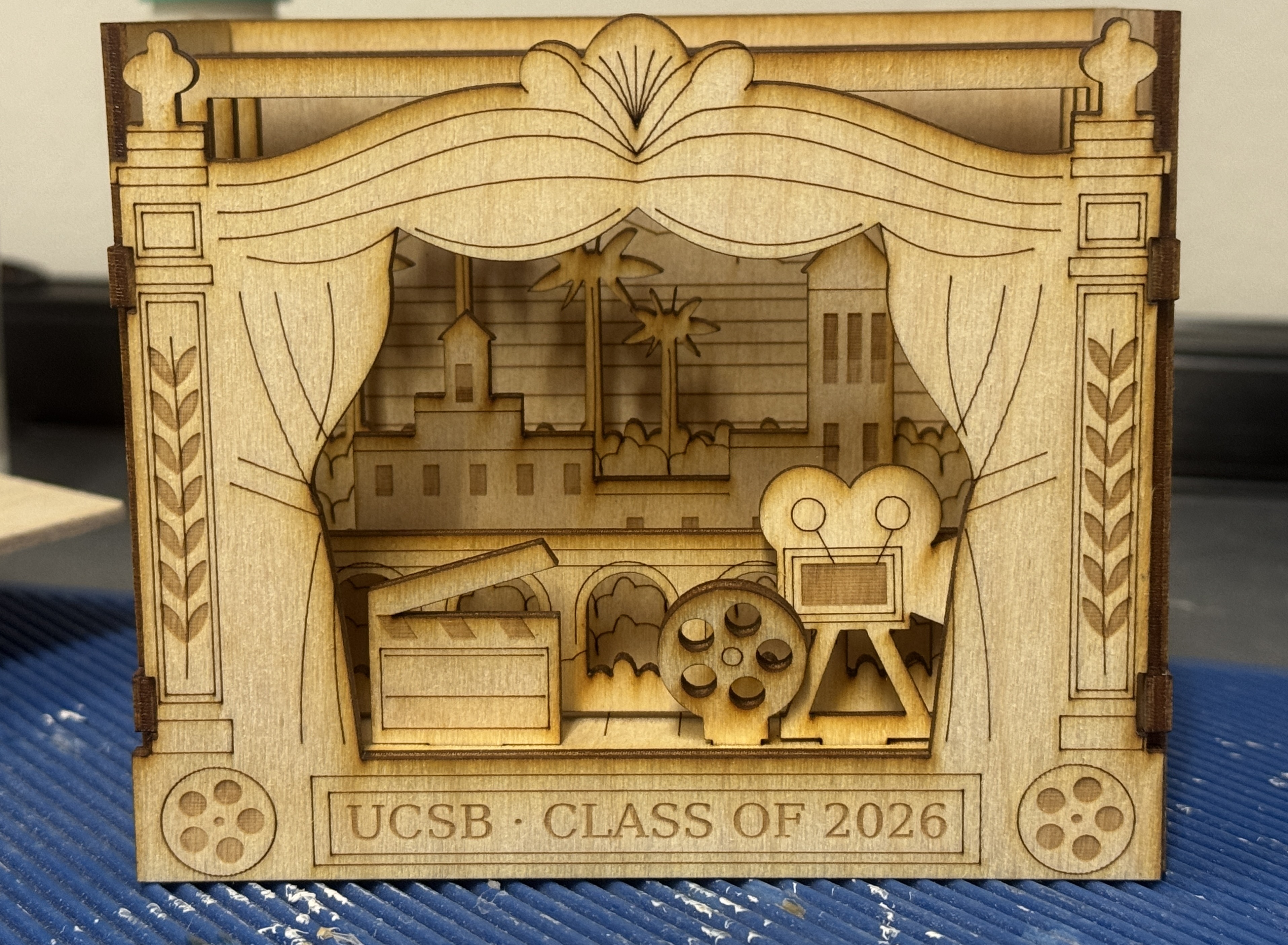 The finished Theater Box